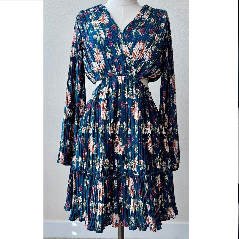 Floral Side Cutout Long Sleeve Dress